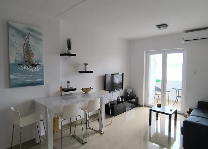 Studio Apartment Novi Vinodolski *