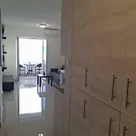 Studio Apartment Novi Vinodolski * נובי ווינודולסקי
