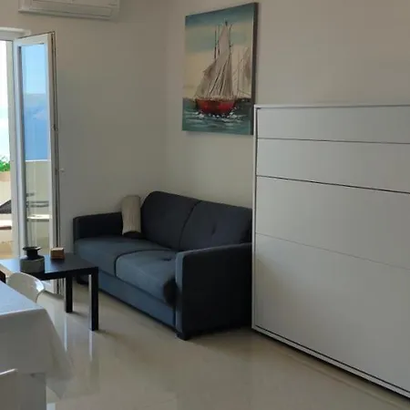 شقة Studio Apartment Novi Vinodolski