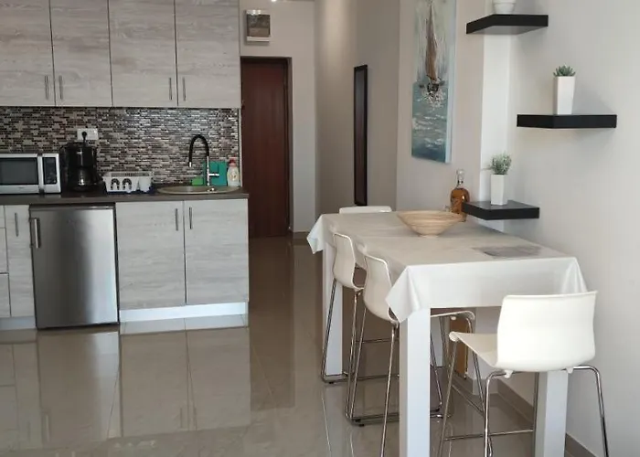 Studio Apartment Novi Vinodolski Apartment *