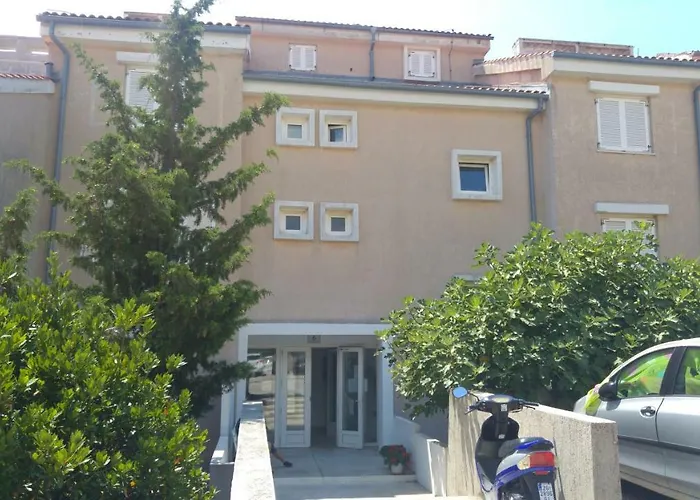 Studio Apartment Novi Vinodolski Apartment